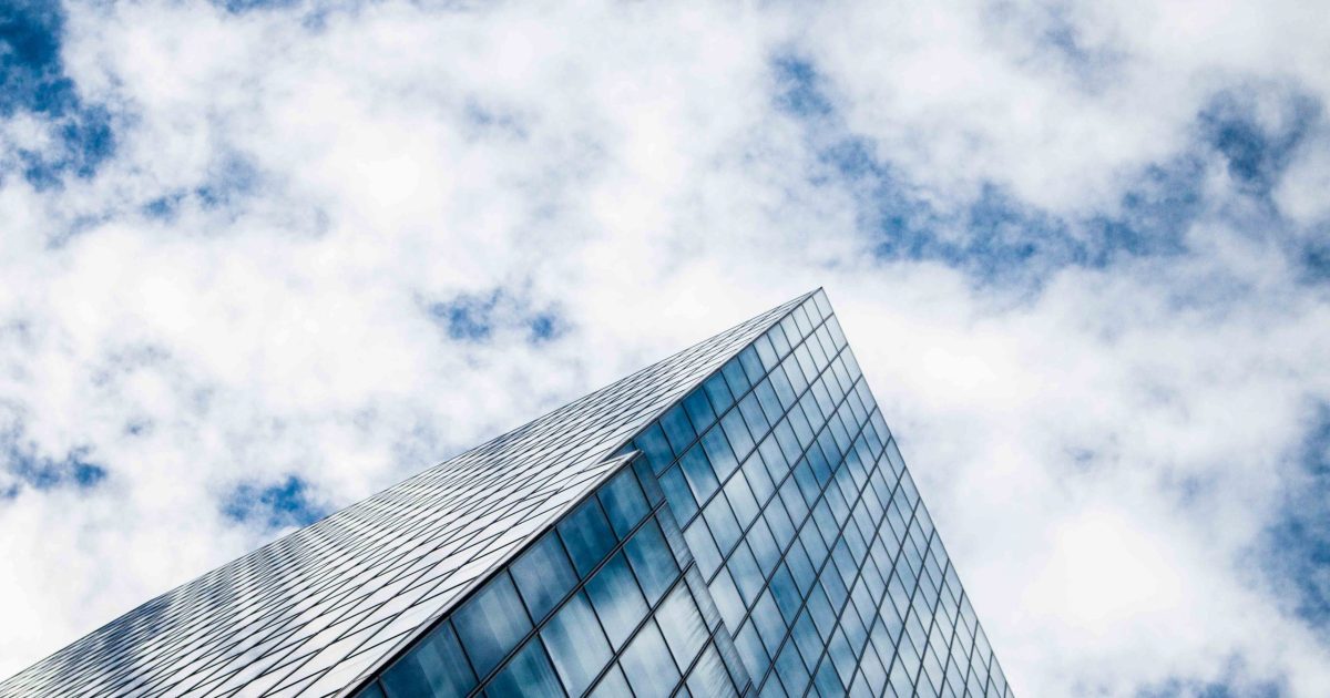 decorative image building v skyline